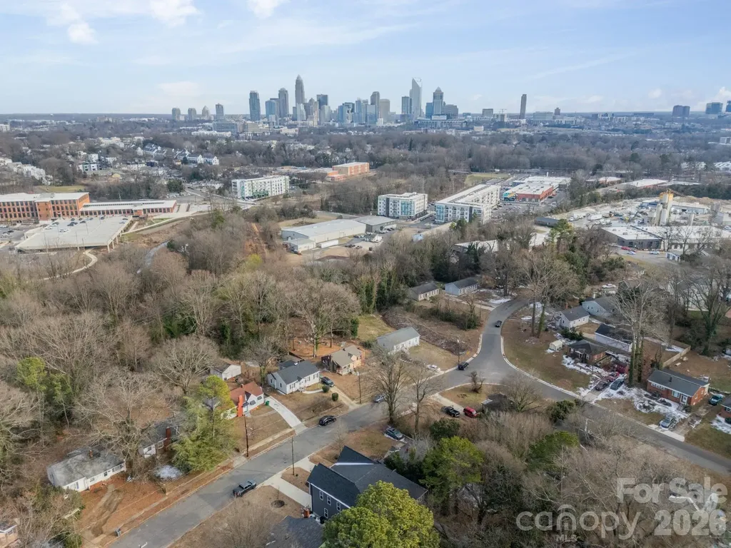 608 Ambassador Street Charlotte NC 28208