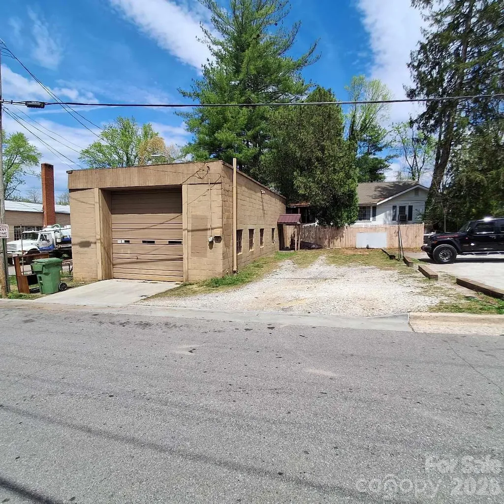 00 Haywood Road Asheville NC 28806
