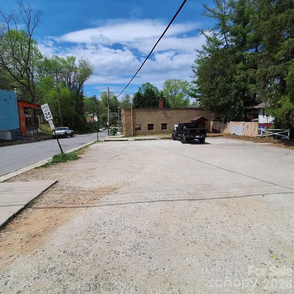 00 Haywood Road Asheville NC 28806