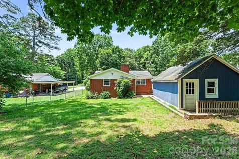 742 N Mulberry Street Statesville NC 28677