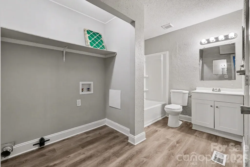 2312 Brook Canyon Drive Charlotte NC 28212