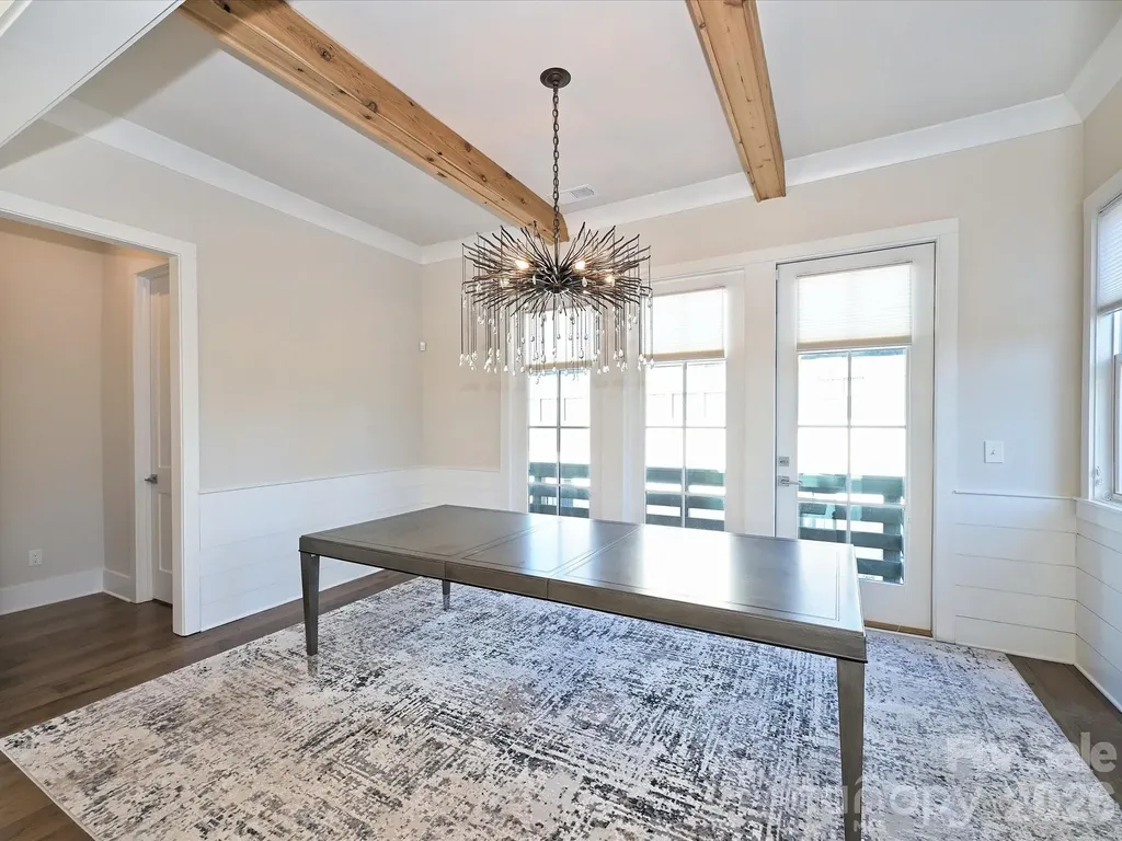 2428 Runnymede Lane Charlotte NC 28209