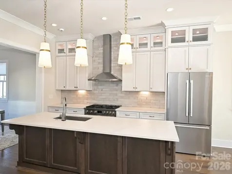 2428 Runnymede Lane Charlotte NC 28209