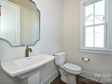 2428 Runnymede Lane Charlotte NC 28209