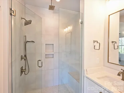 2428 Runnymede Lane Charlotte NC 28209