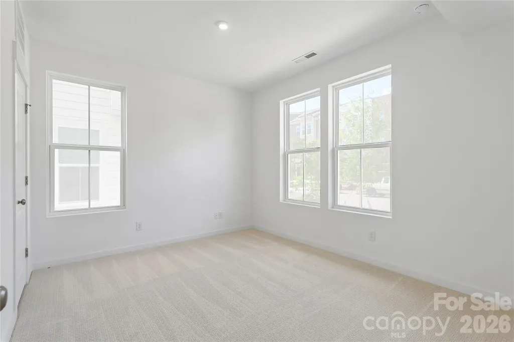 7017 Westrow Avenue Charlotte NC 28278