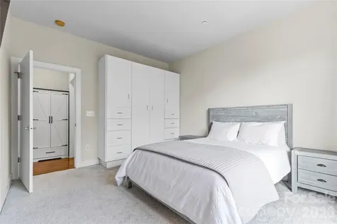 300 Magnolia Avenue Charlotte NC 28203