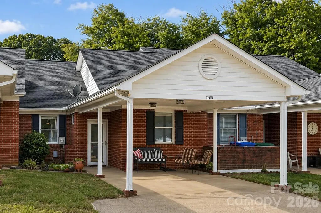 19986 Oak Leaf Circle Cornelius NC 28031
