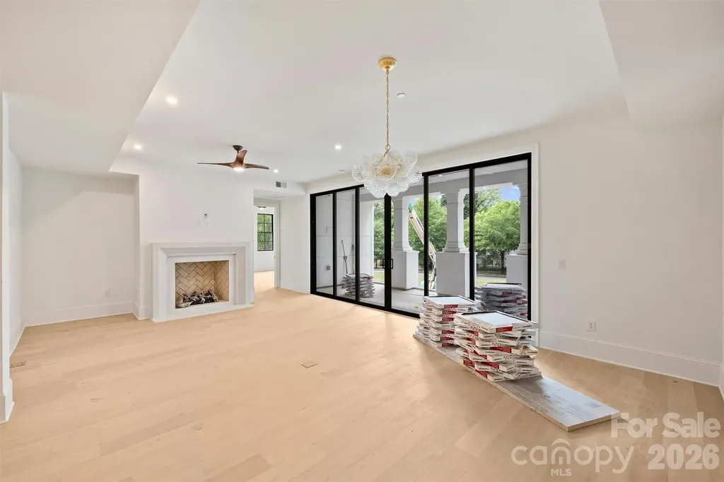 409 Queens Road Charlotte NC 28207