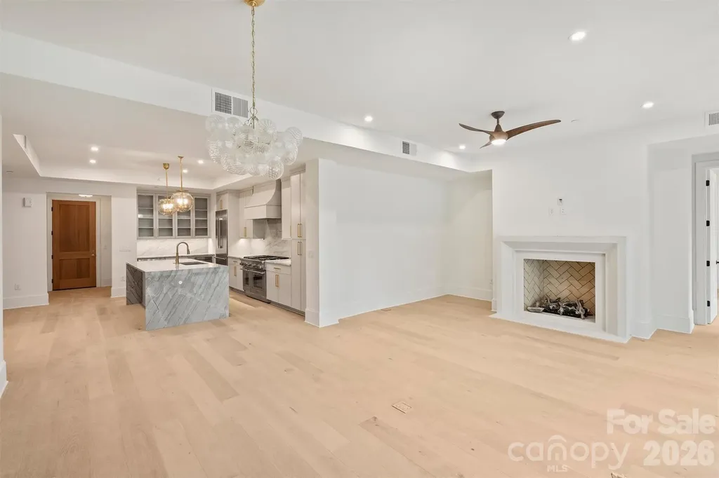 409 Queens Road Charlotte NC 28207