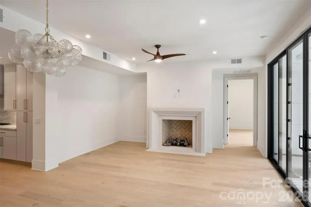 409 Queens Road Charlotte NC 28207