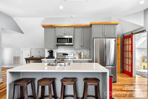 626 Old Lytle Cove Road Swannanoa NC 28778