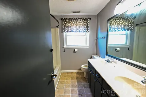 1113 Pecan Street Conover NC 28613