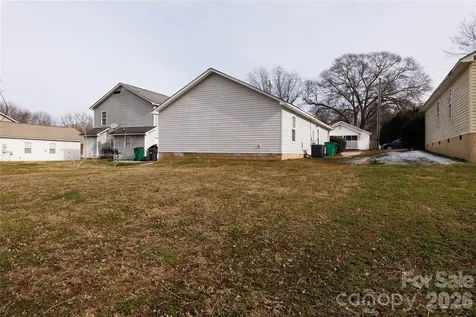 3208 Lasalle Street Charlotte NC 28216