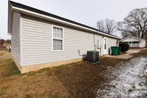 3208 Lasalle Street Charlotte NC 28216