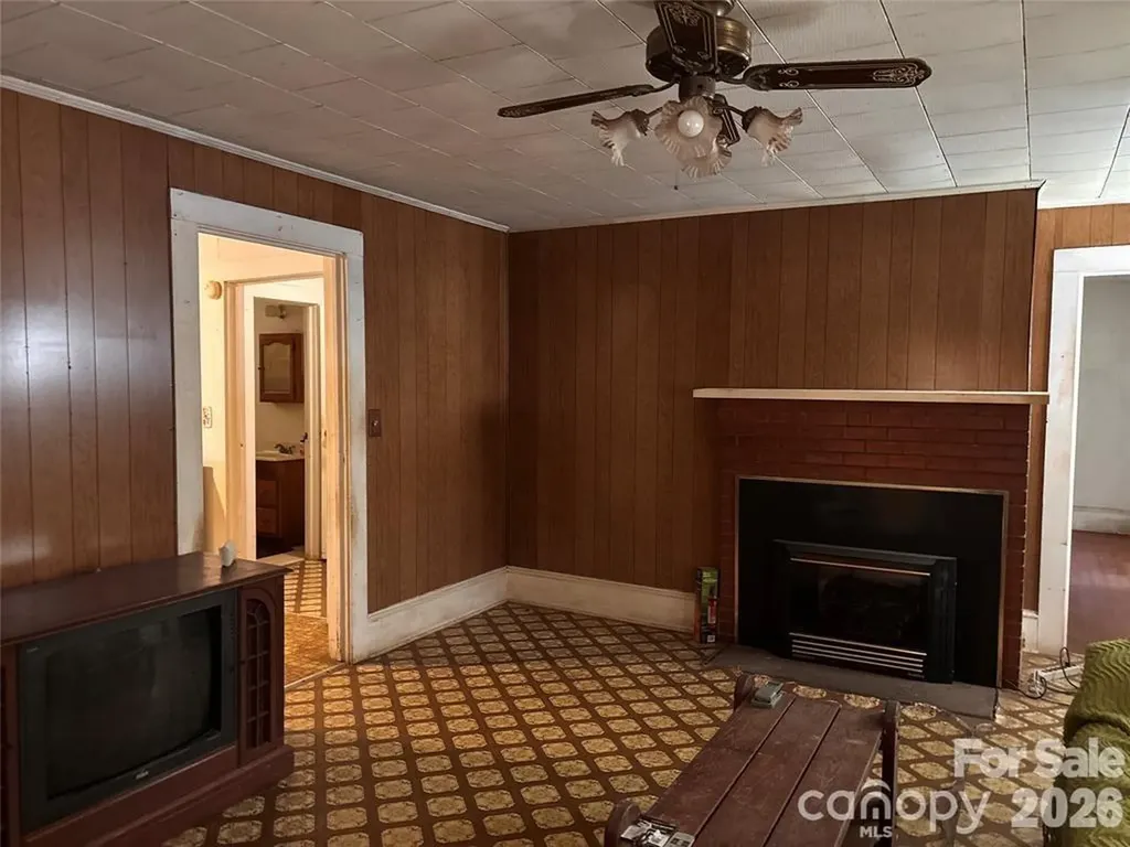 206 Railroad Street Mooresboro NC 28114