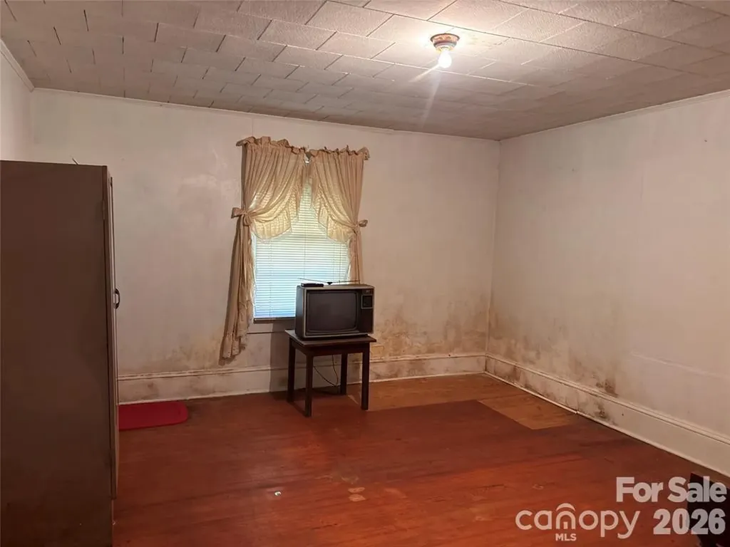 206 Railroad Street Mooresboro NC 28114