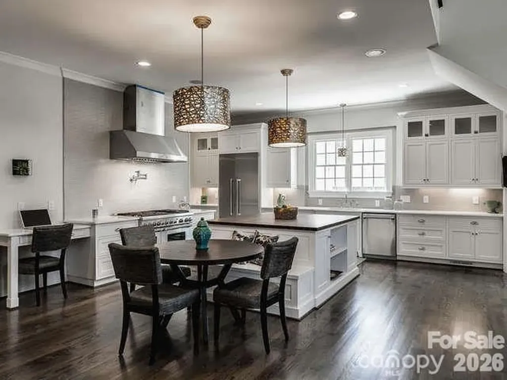 814 Bertonley Avenue Charlotte NC 28211