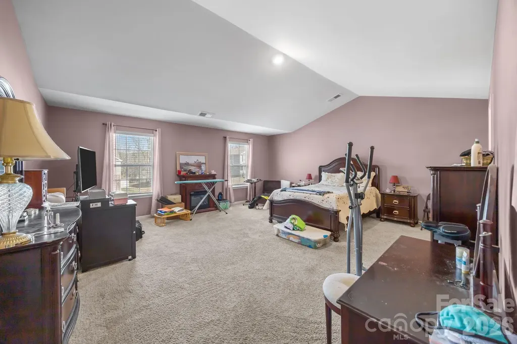 9839 Oak Barrel Lane Charlotte NC 28215