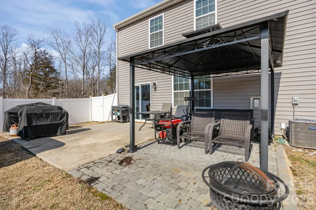 9839 Oak Barrel Lane Charlotte NC 28215