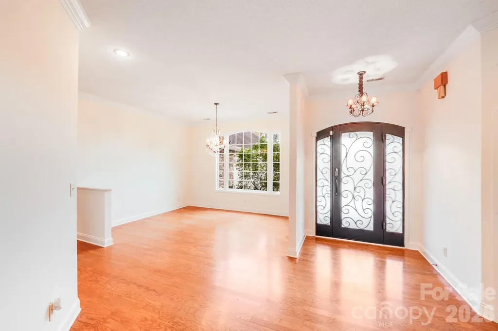 5329 Kuykendall Road Charlotte NC 28270