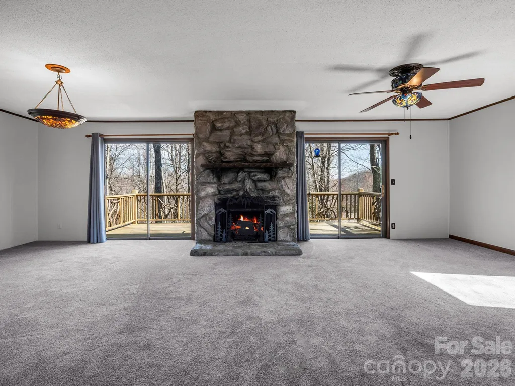 177 Tsisqua Circle Brevard NC 28712