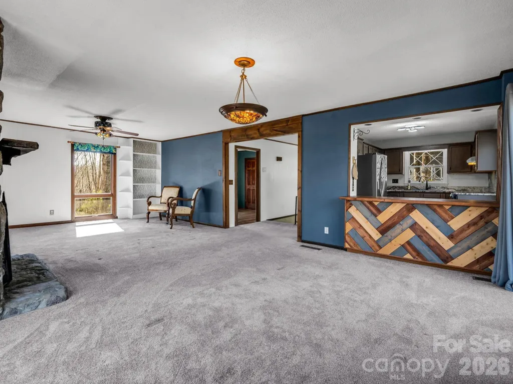 177 Tsisqua Circle Brevard NC 28712