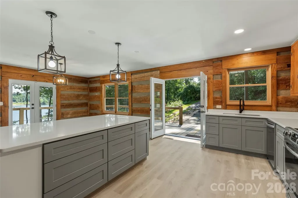 1679 Woods Mountain Trail Cullowhee NC 28723