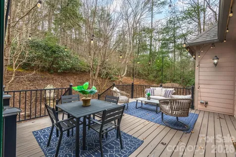 86 Oak Hollow Drive Asheville NC 28805