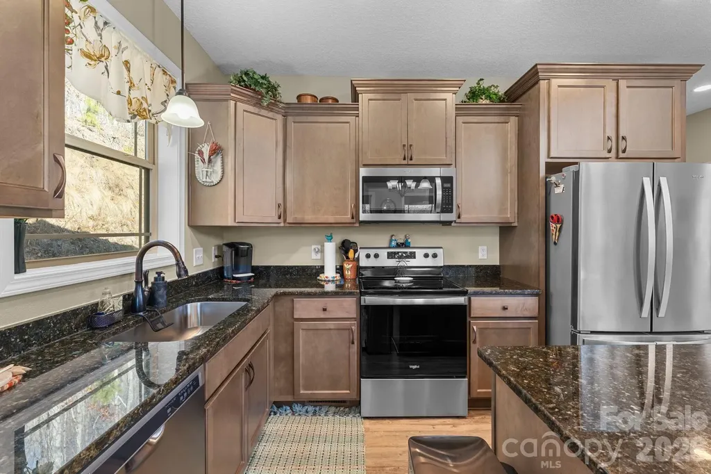 410 Moonlight Trail Bryson City NC 28713