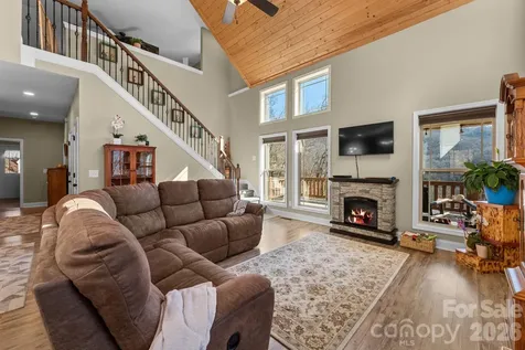 410 Moonlight Trail Bryson City NC 28713