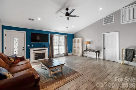 619 Hubbard Drive Lancaster SC 29720