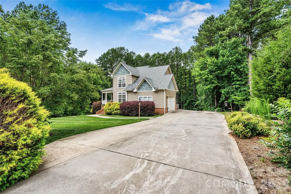 1606 High Ridge Drive Stanley NC 28164