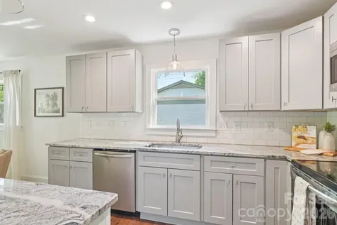3000 Dunlavin Way Charlotte NC 28205