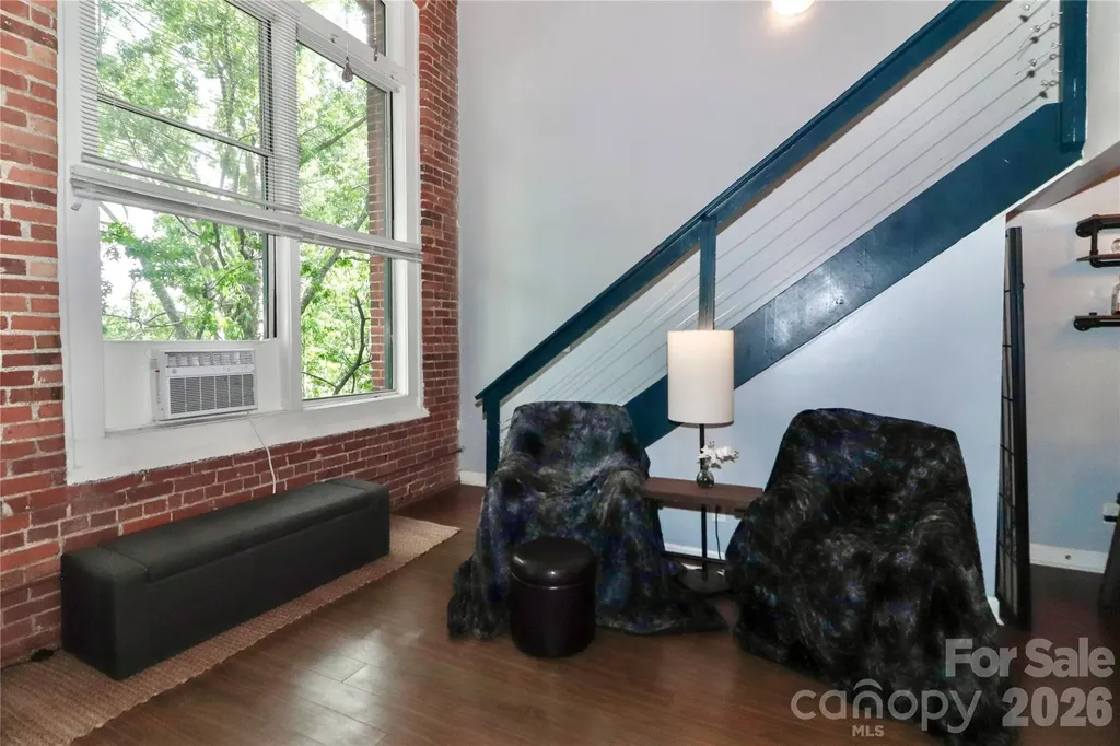 201 S Hoskins Road Charlotte NC 28208