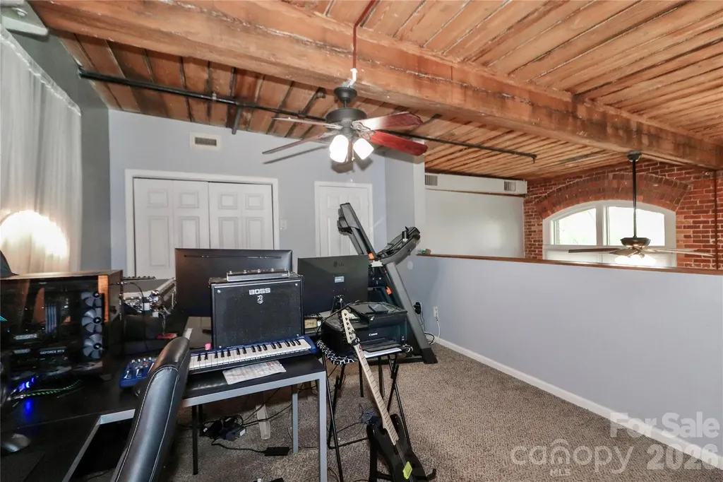 201 S Hoskins Road Charlotte NC 28208