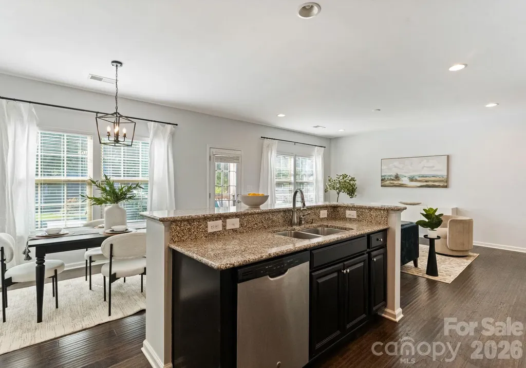 3443 Hornets Nest Way Charlotte NC 28208