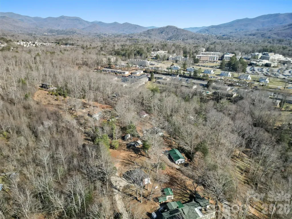 76 Maple Springs Road Asheville NC 28805
