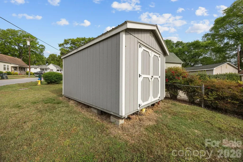 708 Old Charlotte Road SW Concord NC 28027