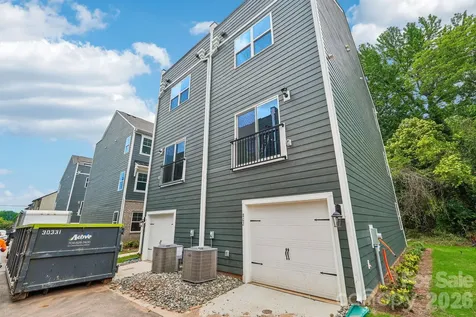 806 Hammers Lane Charlotte NC 28205