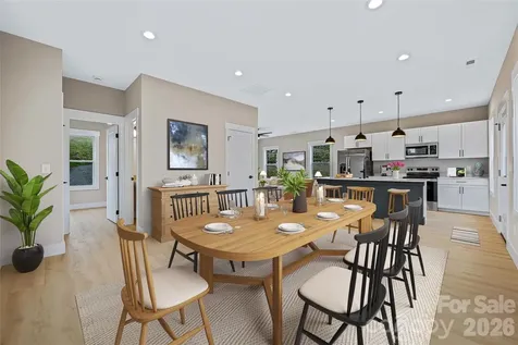 696 Beehive Road Hendersonville NC 28792