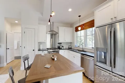 91 Belleair Road Asheville NC 28806