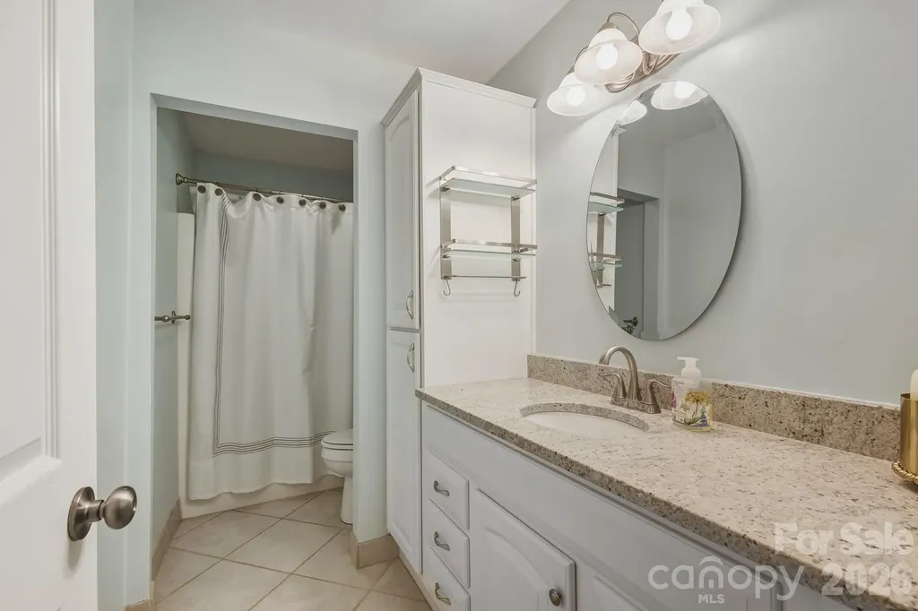 7034 Quail Hill Road Charlotte NC 28210