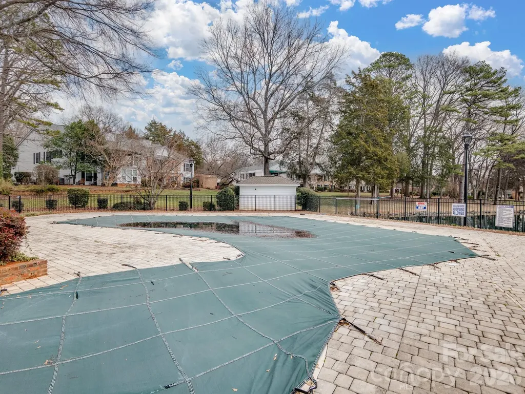 7034 Quail Hill Road Charlotte NC 28210