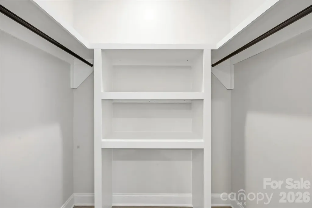 105 N Smallwood Place Charlotte NC 28216