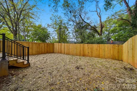 105 N Smallwood Place Charlotte NC 28216