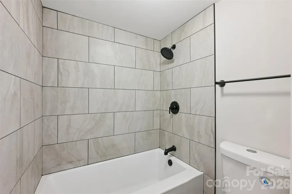 2231 Rexford Road Charlotte NC 28211