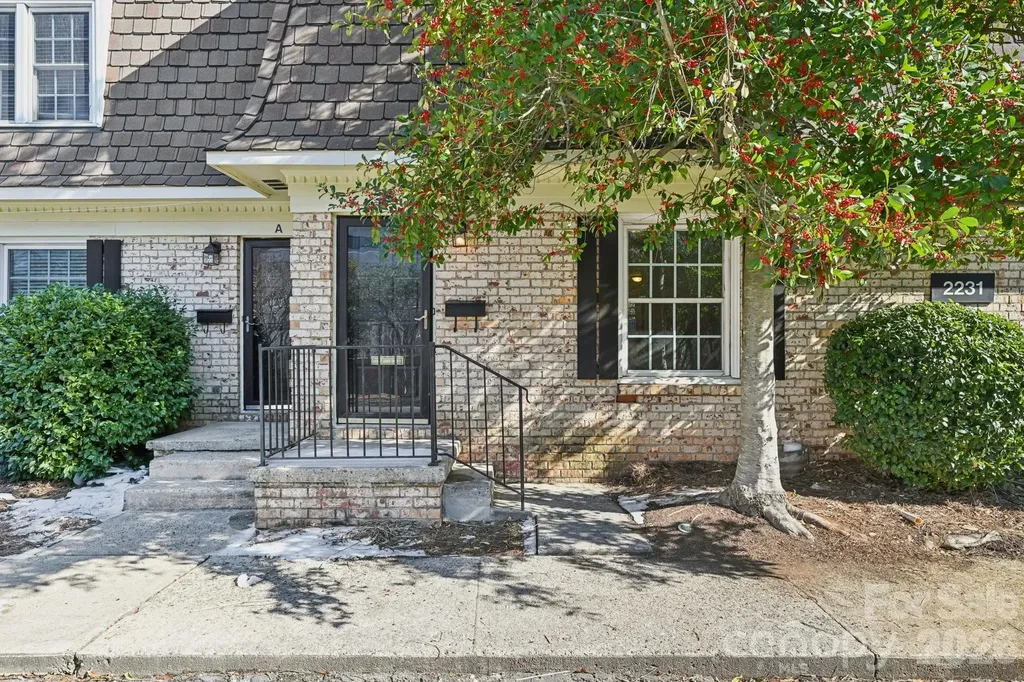 2231 Rexford Road Charlotte NC 28211
