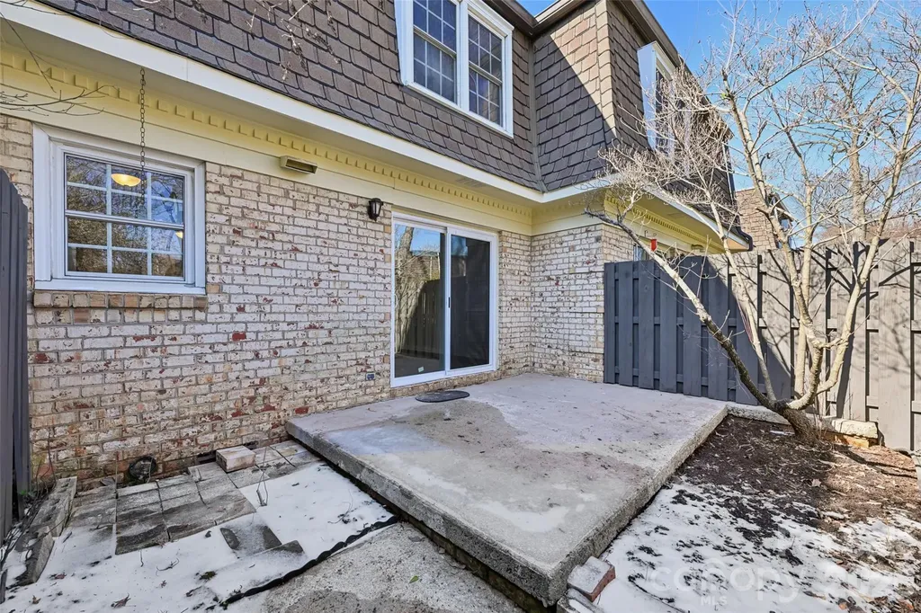 2231 Rexford Road Charlotte NC 28211