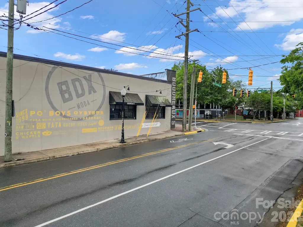 1638 Longfellow Street Charlotte NC 28205